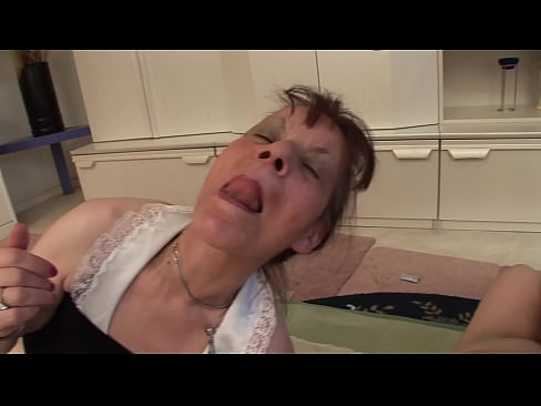 ❤️ İki nənənin və bir babanın üçlü var ❤ Porn video bizdə az.com-pornzog.ru ﹏
